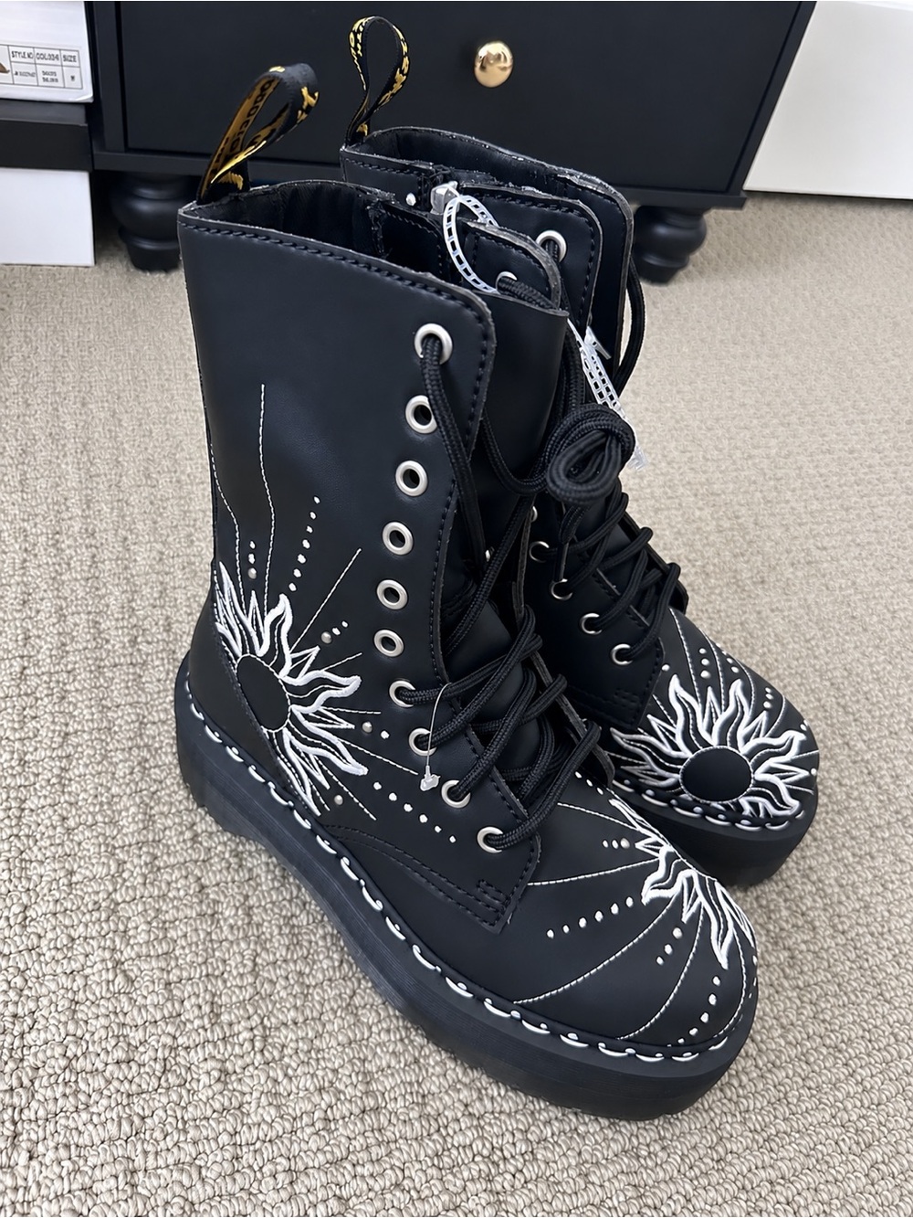 Dr. Martens Jadon Sun Platform Boots Black White Embroidered Women’s 6